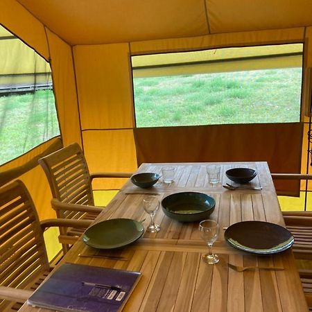 Oh! Campings - Camping Paradis A L'Ombre Des Tilleuls Peyrouse Exterior photo